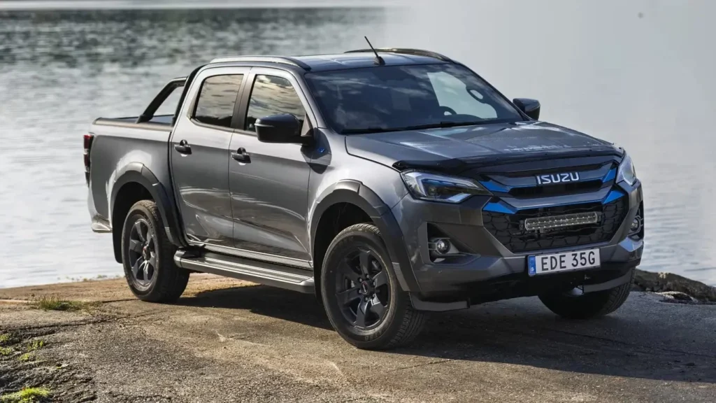 Izuzu D-Max negra