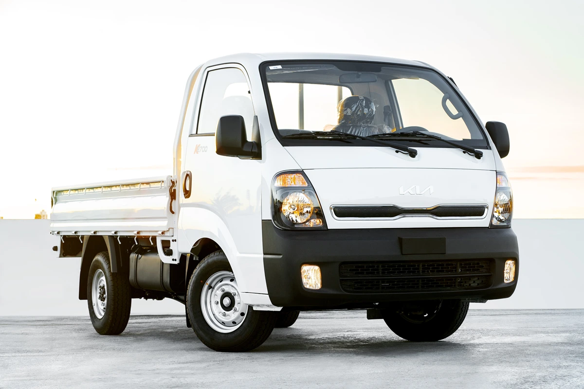 Kia K2700